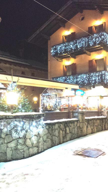 Hotel La Baita Лівіньо Екстер'єр фото